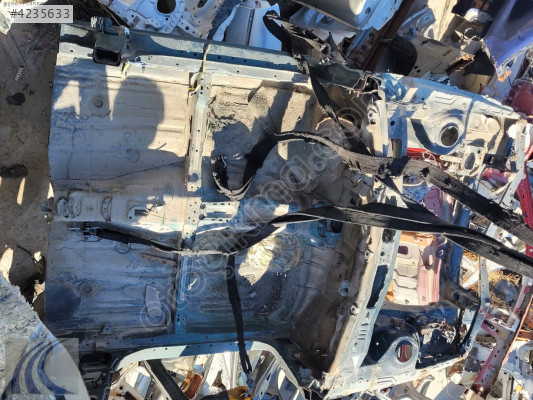 TOYOTA COROLLA 2001 ÇIKMA SAĞ PODYE