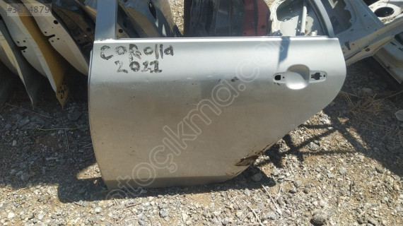 Toyota corolla sol arka kapı