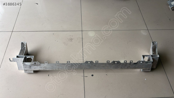 MERCEDES A W177 CLA W118 GLB W247 GLA RADYATÖR DEMİR 1776204500