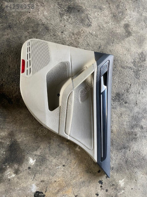 Volkswagen golf 7 sağ arka kapı döşemesi hatasız