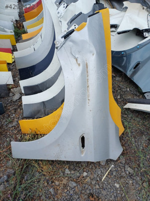 FİAT EGEA SOL ÇAMURLUK ORİJİNAL ÇIKMA FİAT YEDEK PARÇA