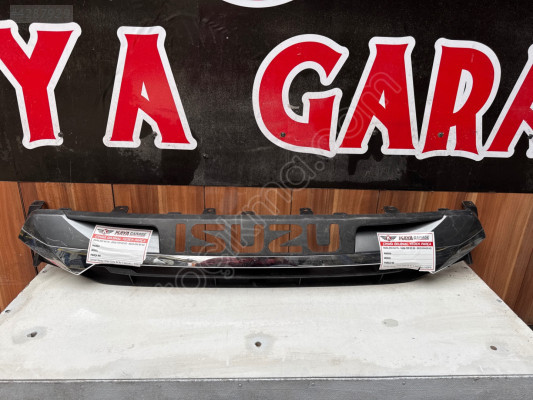 Isuzu D Max ön panjur 2020-2022