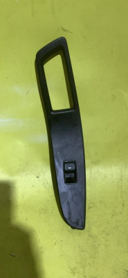 hyundai i20 sol arka cam düğmesi