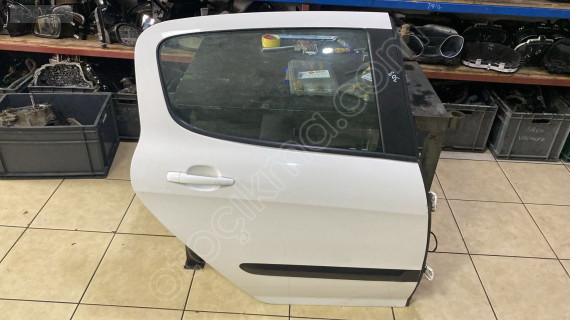 PEUGEOT 308 SAĞ ARKA  KAPI