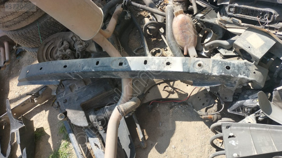 2006 Renault trafic ön tampon demiri