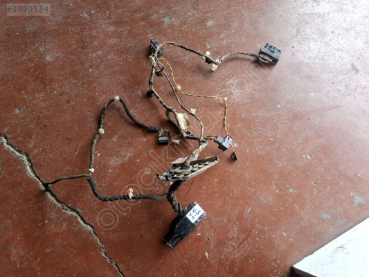 ÖZMEN OPEL VECTRA C SAĞ ÖN KAPI TESİSATI 13170508