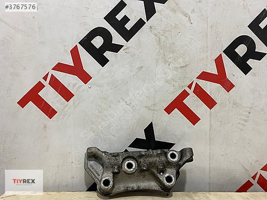 Peugeot 1.2 2008 Motor Kulağı Orjinal