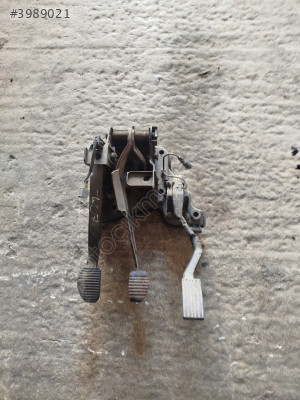 Peugeot 407 gaz pedalı 1.6