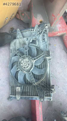 2010 FİAT DOBLO ÇIKMA ORJİNAL GARANTİLİ RADYATÖR SETİ