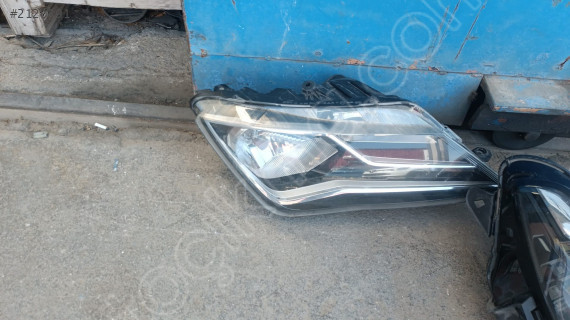 Seat Toledo sağ ön far çıkma