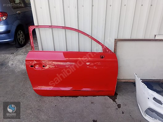 AUDİ A1 COUPE SAĞ ÖN KAPI