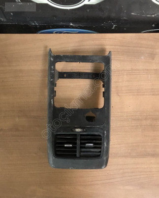 5C6819203A SKODA OCTAVİA ARKA HAVALANDIRMA IZGARASI 2013-2017