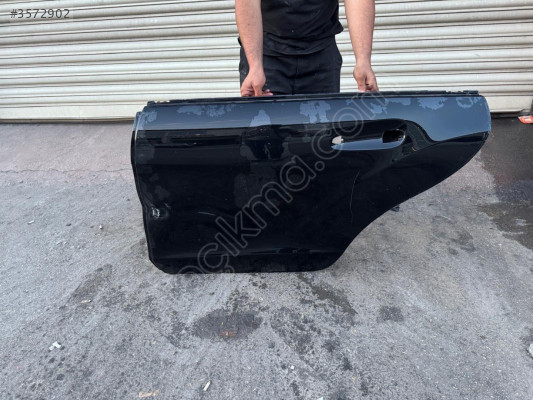 MERCEDES CLS SİYAH SOL ARKA KAPI ORJINAL LOKALLİK