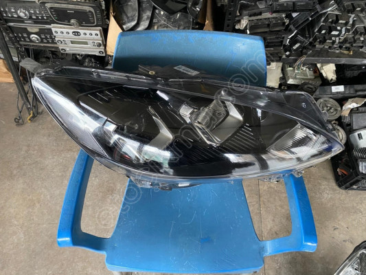 MİRİM OTODAN FORD KUGA SAĞ ÖN FAR