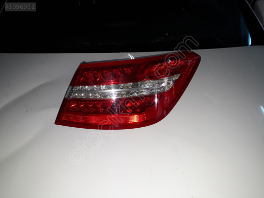 Mercedes E 207 STOP SAĞ SÖKME