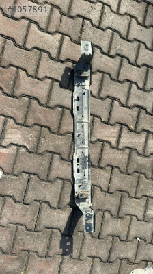 980033026800  PEUGEOT PARTNER  1.5 BLUEHDİ RADYATÖR ALT BAĞLANTI