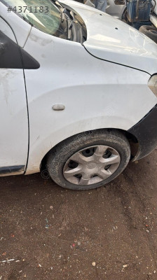 Dacia Docker sağ ön Çamurluk