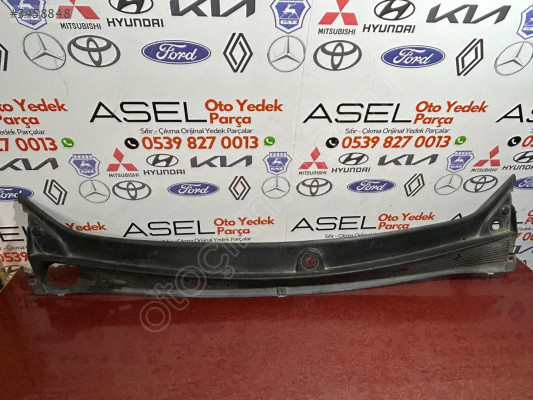 668113292R Dacia DUSTER Ön CAM Izgarası
