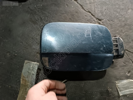 AUDİ A4 DEPO KAPAĞI
