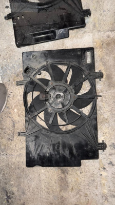 FORD FİESTA 1.4 FAN DAVLUMBAZI ORJİNAL ÇIKMA