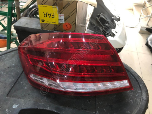 MERCEDES W212 MAKYAJI SOL DIŞ STOP YS