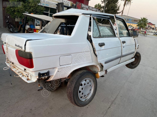 RENAULT 9 SAĞ ARKA ÇAMURLUK ORJİNAL ÇIKMA