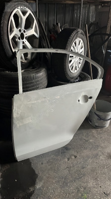 VOLKSWAGEN JETTA SOL ARKA KAPI 2011-2018 ÇIKMA ORİJİNAL