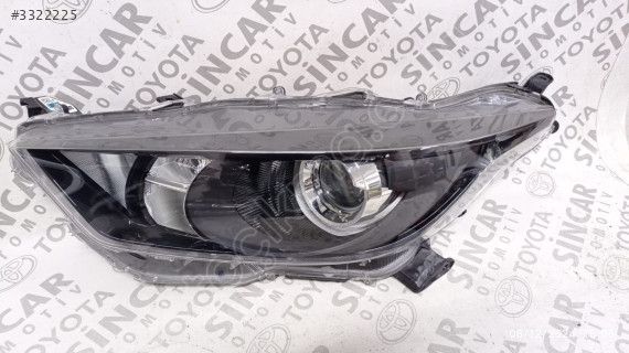 SİNCAR OTO'DAN TOYOTA YARİS 2021 2024 SOL ÖN FAR ÇIKMA ORJİNAL
