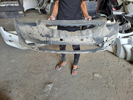 Honda Jazz için Ön Tampon - Oto Çıkma Parça