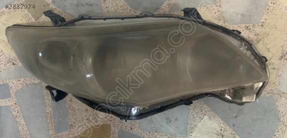 01898 TOYOTA COROLLA SAĞ FAR 2013