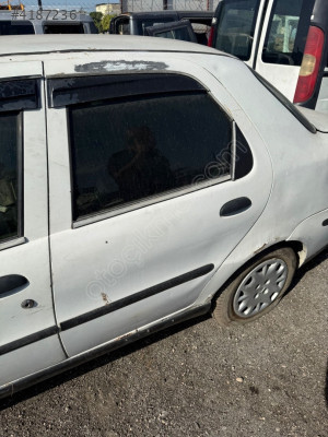Fiat albea sol arka kapı