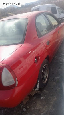 Daewoo nubira sağ arka çamurluk yedek parça
