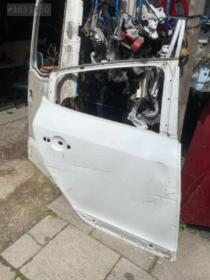 renault megan üç çıkma sağ arka kapı