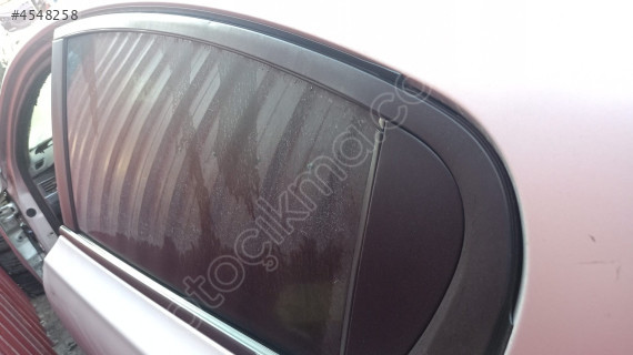 peugeot 508 sol arka kapı camı
