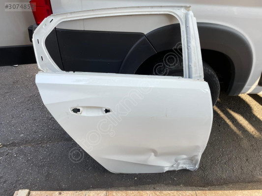 OPEL ASTRA L SAĞ ARKA KAPI - YENİ KASA