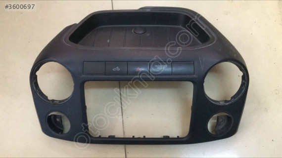 VOLSWAGEN AMAROK ORTA PANEL ÇERÇEVESİ 2H0857211