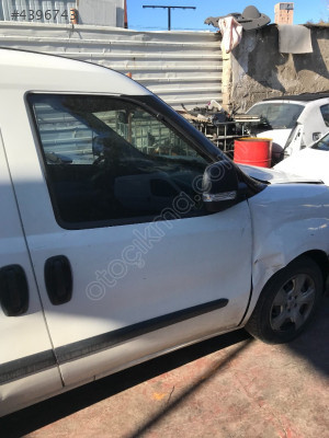  Fiat Doblo 2015 Sağ Ön Kapı  Orijinal Uyumlu Parça