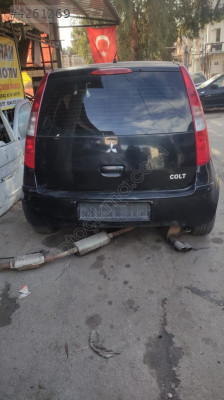 MİTSUBİSHİ COLT ARKA TAMPON