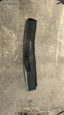 2005 FORD FUSİON ARKA EŞİK BAKALİTİ