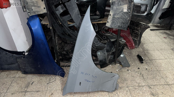 BMW 3 SERİ G20 SAĞ ÖN ÇAMURLUK NARDO GRİ