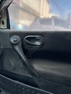 Renault megane 2 ıı sağ kapı kolu iç açma