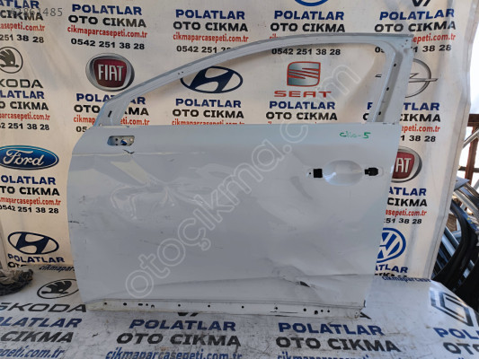 Renault Clio 5 ön sol kapı orijinal beyaz göçü hasarlı