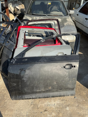 AUDİ A4 SOL ÖN KAPI ÇIKMA ORJİNAL