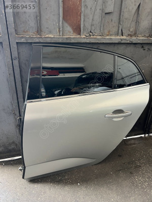 MEGANE 4 SOL ARKA KAPI DOLU ORJINAL