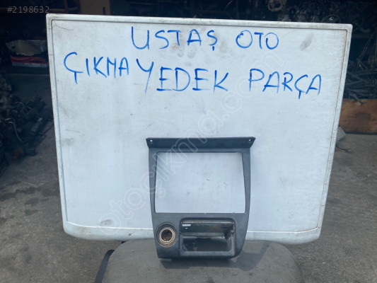 TOYOTA COROLLA AE101 TEYP ÇERÇEVESİ