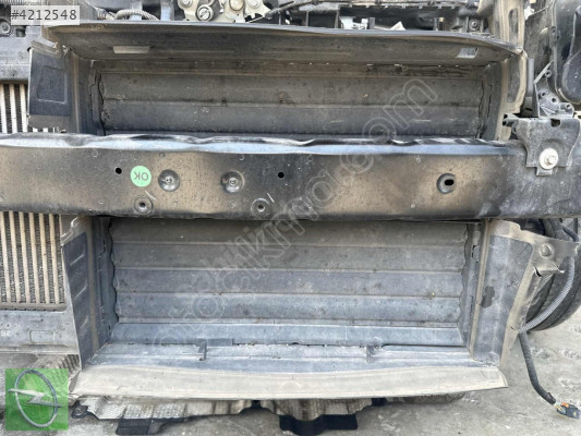 Opel Corsa F 2023 Radyatör Hava Giriş Paneli 9836865380 GM