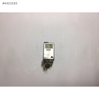 Mazda Kapı Kilit Ünitesi GG3E67830