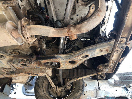 FORD FESTİVA MOTOR ALT TRAVERS