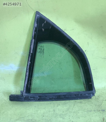 renault megane 4 sağ arka kelebek camı