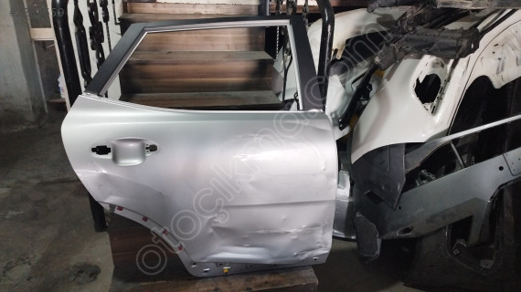 Kia stonic çıkma sağ arka kapı